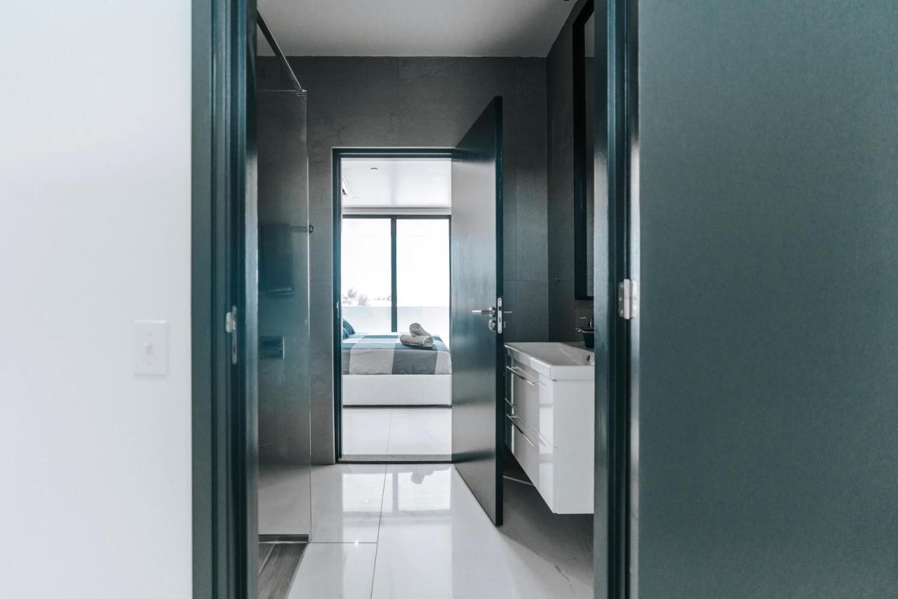 Gray Door Apartments - Adults Only 棕榈滩 外观 照片